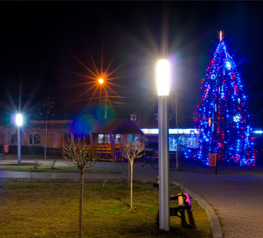 Iluminat public stradal pe timp de noapte